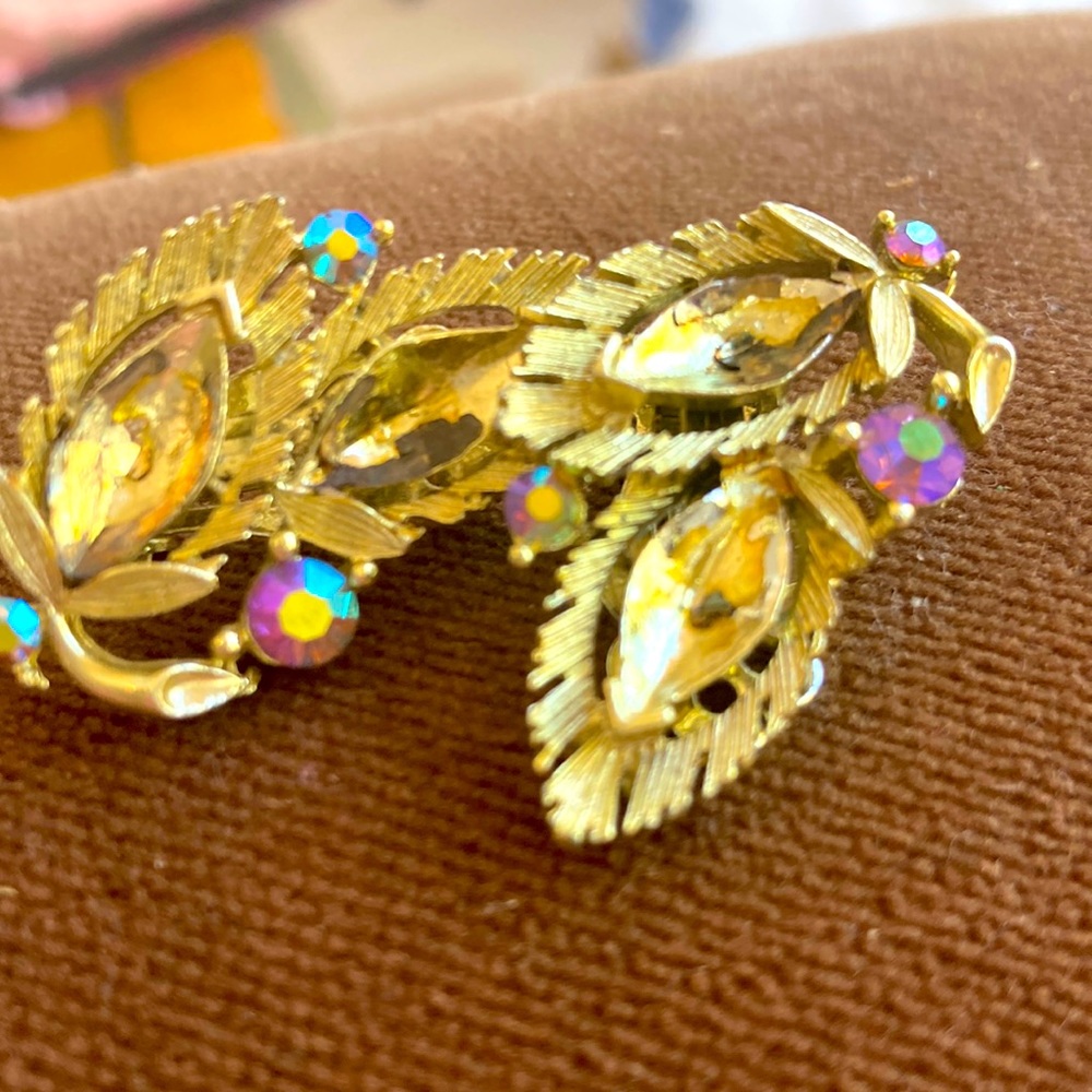 1950s LISNER clip Aurora Borealis crystal earrings need a little fix